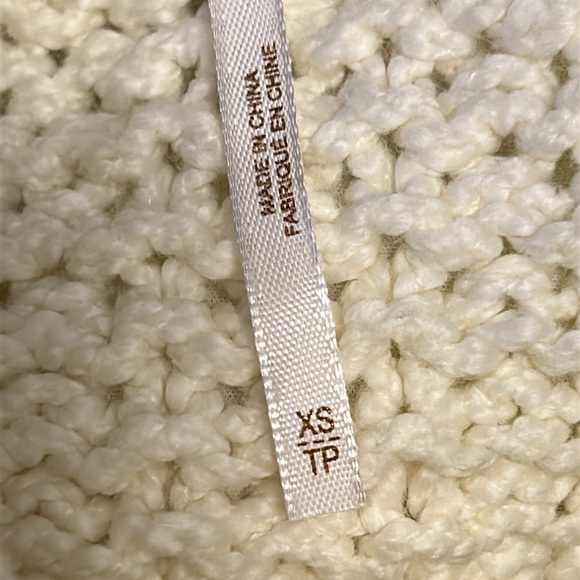 Free People Cream Cropped Cable Knit Crew Neck Sweater women size XS long sleeve - Picture 7 of 8